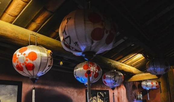 越南这个小码头，经常聚集的各国商人，往日繁华却早已不在！5