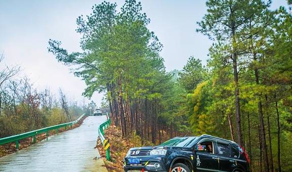 自驾皖南川藏线，挑战美龙33拐，这个网红路线流量曾达850万11