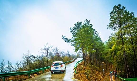 自驾皖南川藏线，挑战美龙33拐，这个网红路线流量曾达850万10