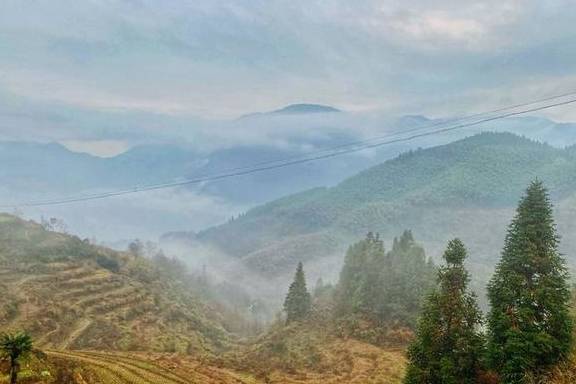 我与浙江坑根石寨相遇在云雾缭绕中6