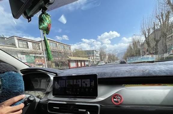 游色拉寺：再遇残疾拜佛人，看僧人精彩辩经，为什么拉萨滴滴车贵5