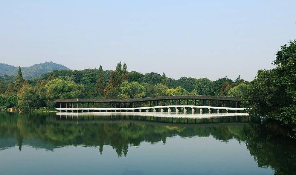 杭州有个免费的踏青景点，被称为西湖“后花园”，公交车可以直达3