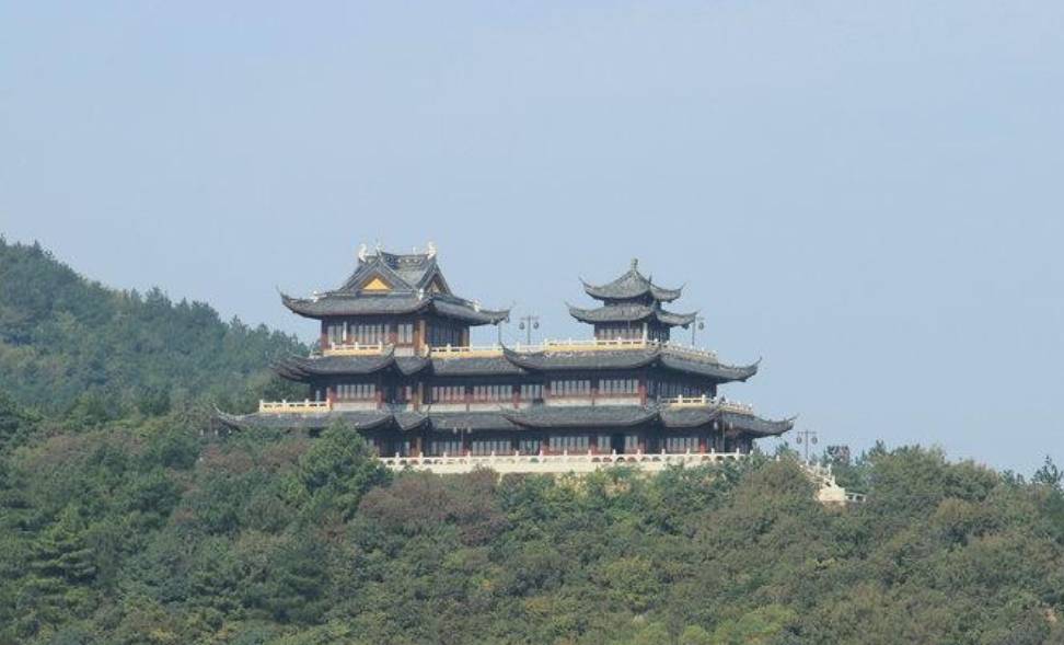 泰国谷旅游业,允旅客游艇里边观景边隔离1