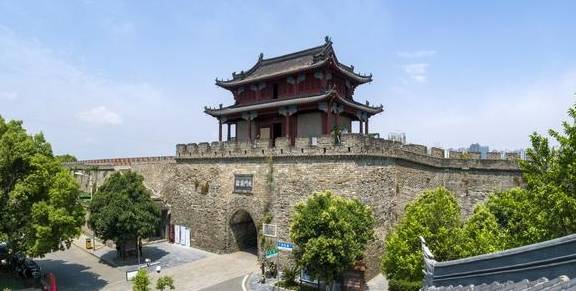 一篇《隆中对》,谋定天下三分、素有“华夏第一城池”——襄阳1