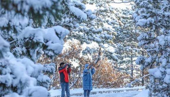 风雪荣成天:山河壮丽,人间温暖9