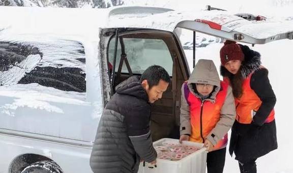 风雪荣成天:山河壮丽,人间温暖23