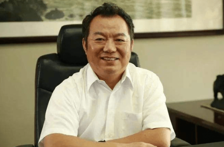 呷哺呷哺发布盈利预警，2021年亏损近3亿元，股价盘中跌超13%3