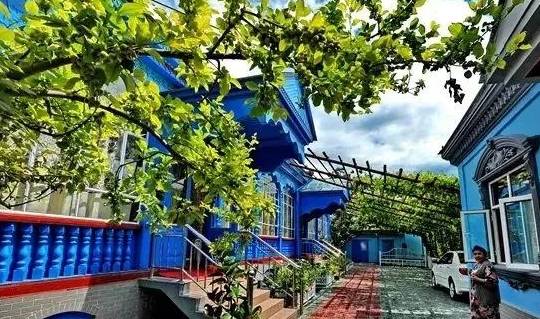 媲美摩洛哥，童话般的蓝色小镇，是这个春天与新疆的一场艳遇6