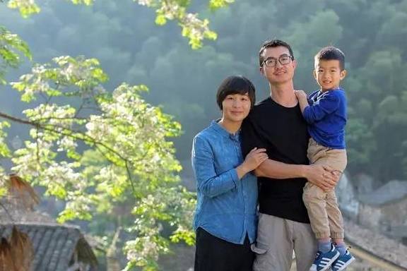 卖了杭州两套房,35岁的她带海归老公去山里开民宿4