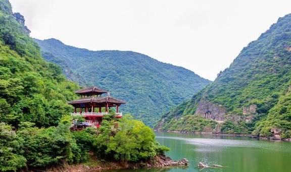 这里是最早的天府之国、拥两汉三国文化、真美汉中欢迎您来6