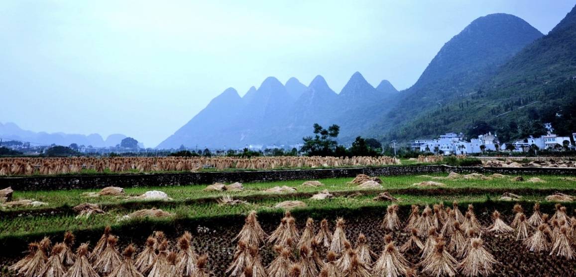 自驾游跋山涉水造访贵州格凸河,寻找传说中最后的“穴居部落”3