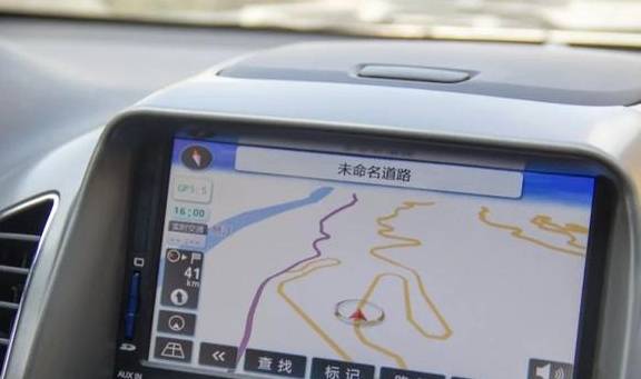 太险了!怒江的村庄,挂在高黎贡山和碧罗雪山上,薄得就像纸片片2