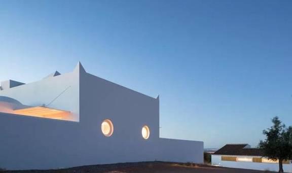 爱马仕主管开的民宿,极简主义才有的高级12