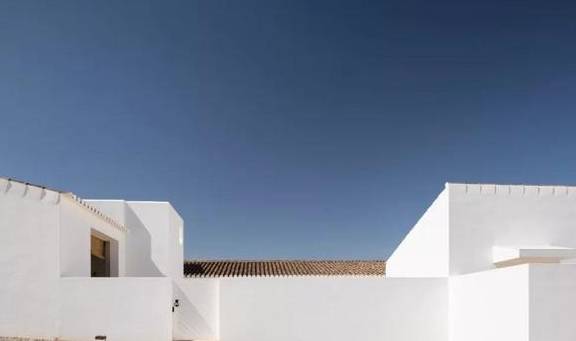 爱马仕主管开的民宿,极简主义才有的高级5