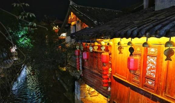 “艳遇之都”丽江古城:一个灯红酒绿的夜晚,我艳遇了它3