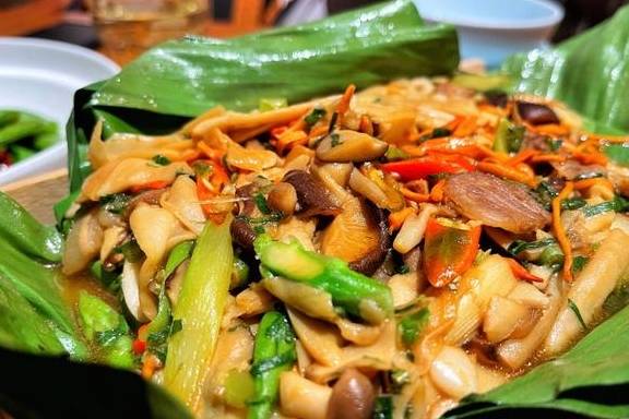 “艳遇之都”丽江古城:一个灯红酒绿的夜晚,我艳遇了它9