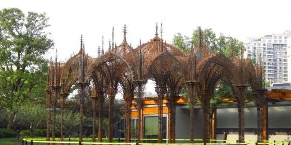 河南商丘夏邑县一个镇,拥有火车站,乡镇因此而得名2