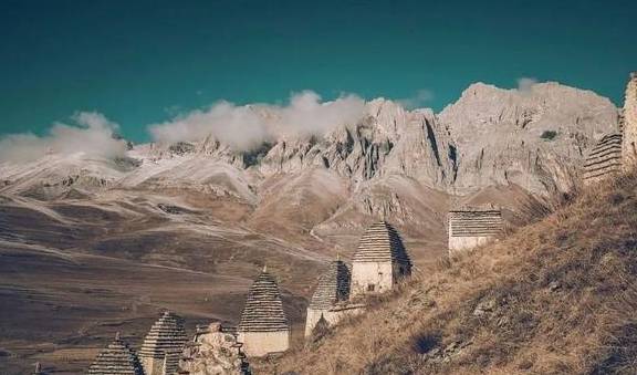 高加索的“亡灵之城”1