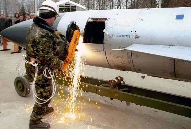 原创 乌克兰：不是没有国运，只是被美国糟蹋了4