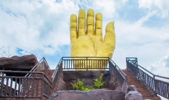 春色满园马头山,丹霞花儿盛开闹元宵26