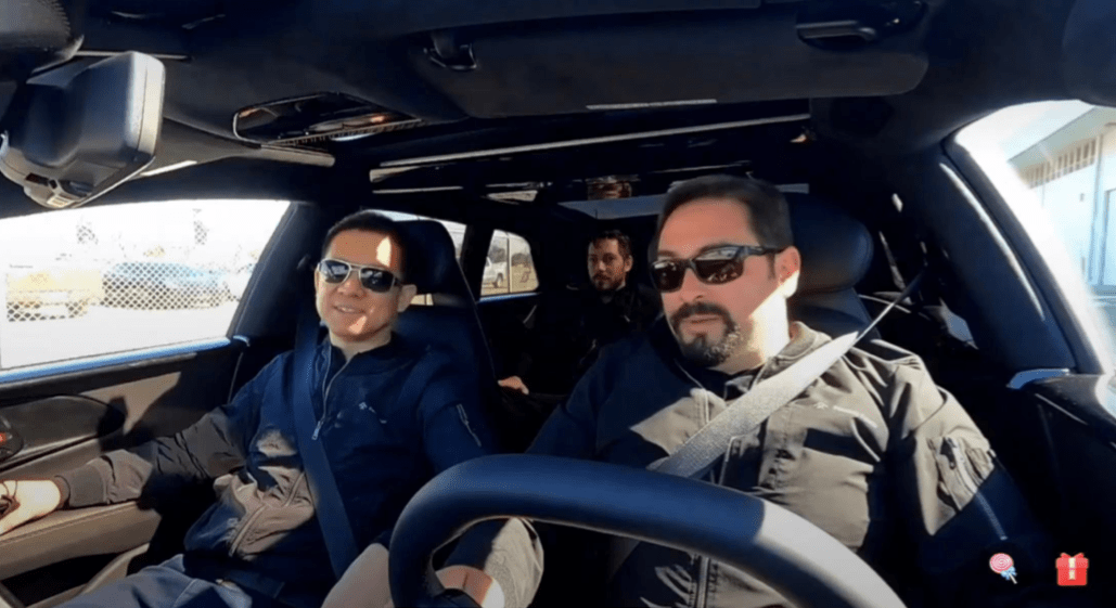 贾跃亭现身FF发布会,自称新车性能远超迈巴赫,造车8年仍未量产2