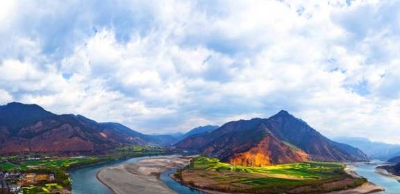 原创 这里是距离天堂最近的“世外桃源”,现在去刚刚好3