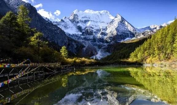 原创 这里是距离天堂最近的“世外桃源”,现在去刚刚好10