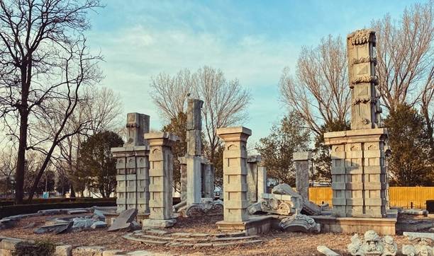 原创 冬季的北京圆明园,安逸清净,充满了荒凉,有人说这样才好看8