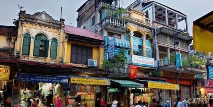 原创 肆无忌惮用中文写“不欢迎”中国游客,还搞区别对待,今凉的很透5