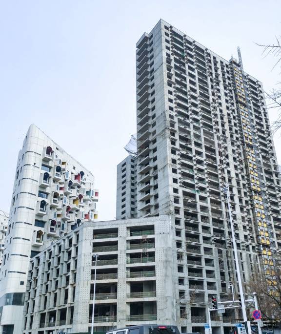 原创 当地人称它最“丑”楼，花5.5亿名家设计，是不懂欣赏还是真丑？1