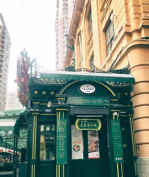 原创 哈尔滨中央大街,被誉为“中国第一街”,这话没毛病12