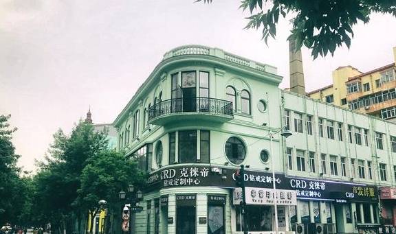 原创 哈尔滨中央大街,被誉为“中国第一街”,这话没毛病8