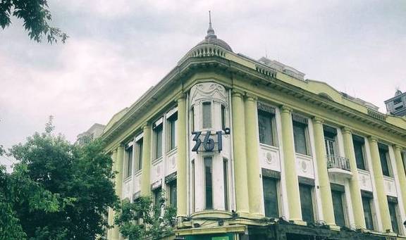 原创 哈尔滨中央大街,被誉为“中国第一街”,这话没毛病16