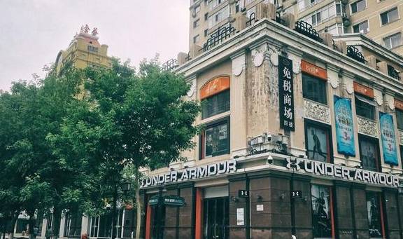 原创 哈尔滨中央大街,被誉为“中国第一街”,这话没毛病28