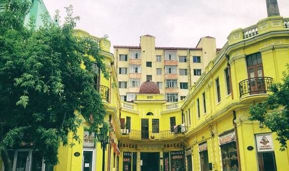 原创 哈尔滨中央大街,被誉为“中国第一街”,这话没毛病32