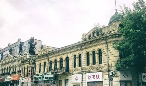 原创 哈尔滨中央大街,被誉为“中国第一街”,这话没毛病38