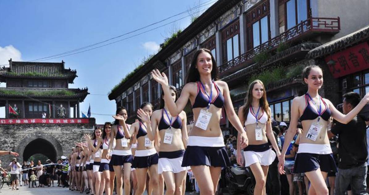 原创 赫本梦露钟爱的泳衣竟来自东北小镇,全球四分之一比基尼产自这里6