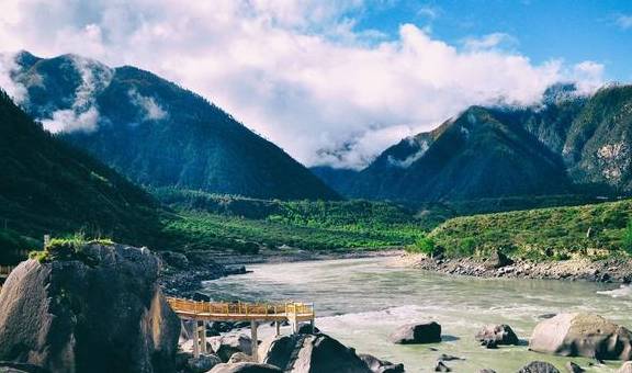 原创 在人迹罕至的雪域腹地，藏着神湖拉姆拉措，传说可以看到前世今生4