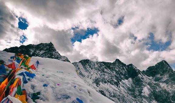 原创 在人迹罕至的雪域腹地，藏着神湖拉姆拉措，传说可以看到前世今生14