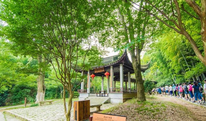 原创 “山不在高”：苏州最高山峰海拔341.7米，清帝乾隆六次亲临3