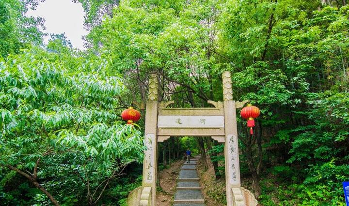 原创 “山不在高”：苏州最高山峰海拔341.7米，清帝乾隆六次亲临7