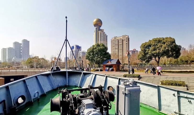 原创 汉口江滩新春游:登名艇 参观武汉横渡长江博物馆“镇馆之宝”8