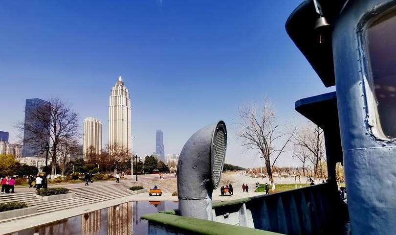 原创 汉口江滩新春游:登名艇 参观武汉横渡长江博物馆“镇馆之宝”12