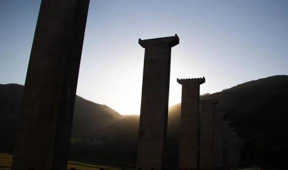 原创 寻访云南东川红土地，路虽然是烂路，但是风光壮丽，山岭纵横交错8