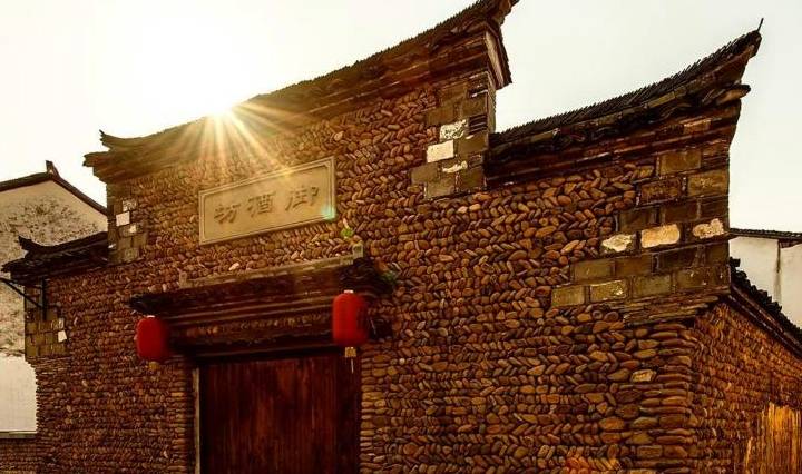 原创 杭州有一座低调的古镇,镇中七成的人都姓“孙”,如今还是4A景点2