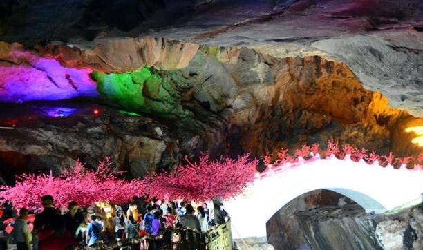 原创 连州构建水陆空洞四重桃花景观，建成广东最大的桃花观赏城市7