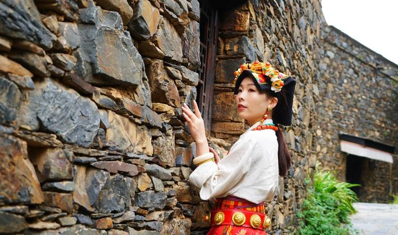 原创 四川小众景点，被称为小布达拉宫，风景壮观，知名度不高游客很少9