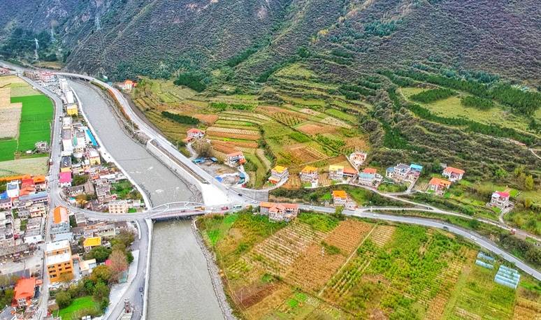 原创 四川小众景点，被称为小布达拉宫，风景壮观，知名度不高游客很少16