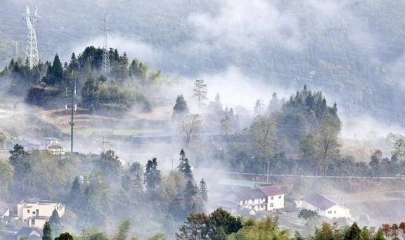 原创 轻纱漫舞，祥云缭绕，美妙的人间仙境云和梯田3