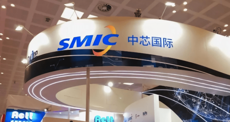 原创 中芯国际单季度营收破百亿，全年营收创新高，股价一度上涨近3%1